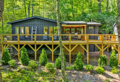 CS Oak Hills Manor at Linville Land Harbor