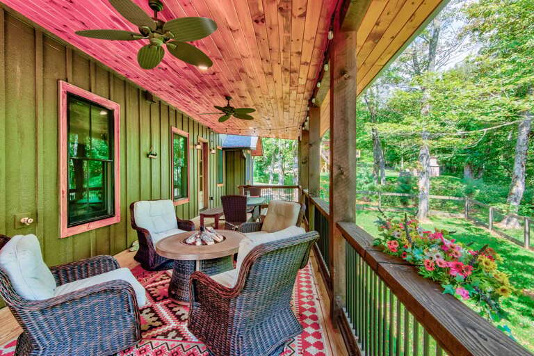 Spring flowers in bloom at The Sugar Chalet