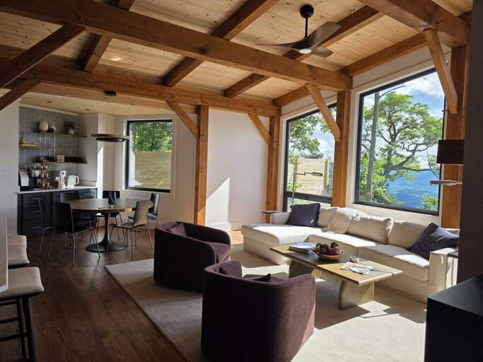Breathaway Lodge
