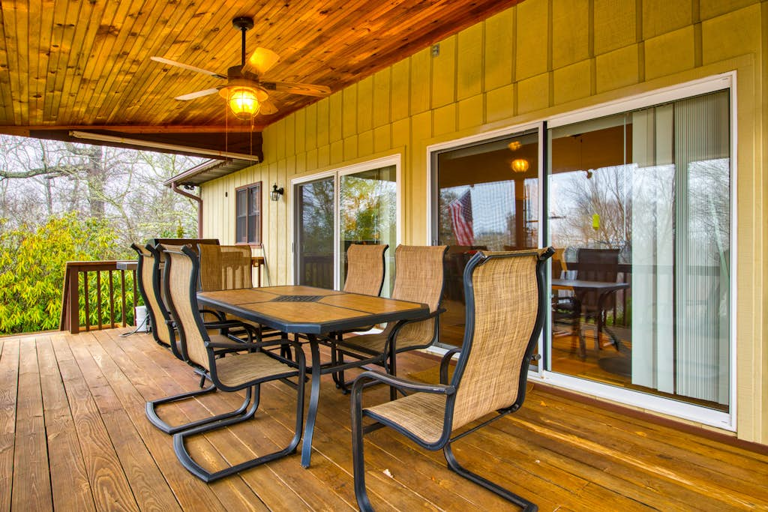 Let the cool mountain breezes refresh you as you enjoy outdoor living at Crawdad Corner.