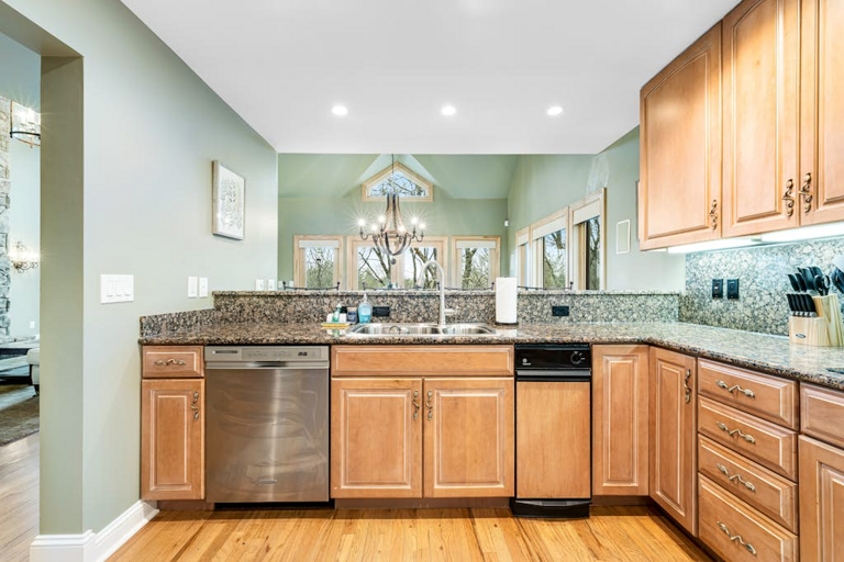 Plenty of prep space makes it easy to cook and clean up during your mountain getaway.