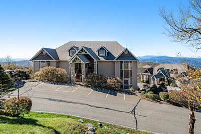 A Sweet Escape puts you in a beautiful mountaintop setting at The Reserve on Sugar Mountain.