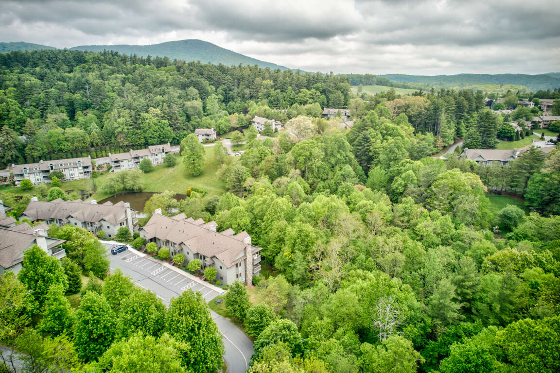 Chetola Berkshires 3 Luxurious 3 Bedroom Condo in Blowing Rock, NC