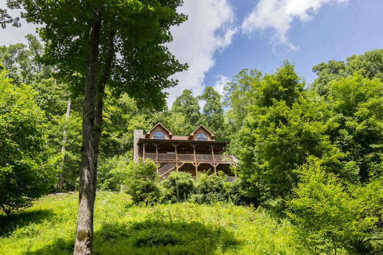 View of the front of the home