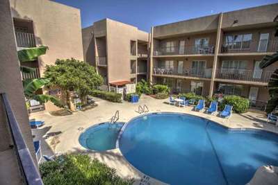 Beachview Condos 208
