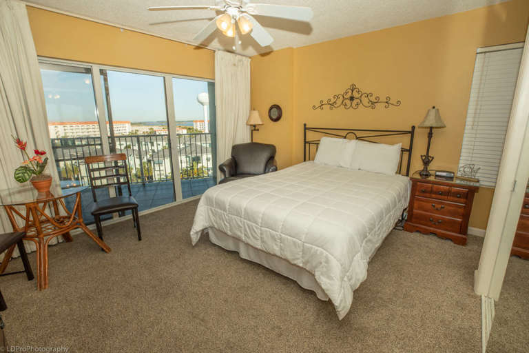 SeaCrest 715A Gulf Front Studio To Rent On Vacation Okaloosa Island