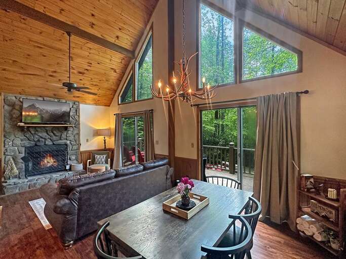 Twin Pines Great Room 2