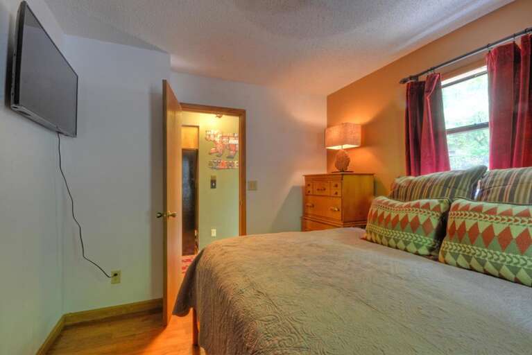 main level king bedroom 2