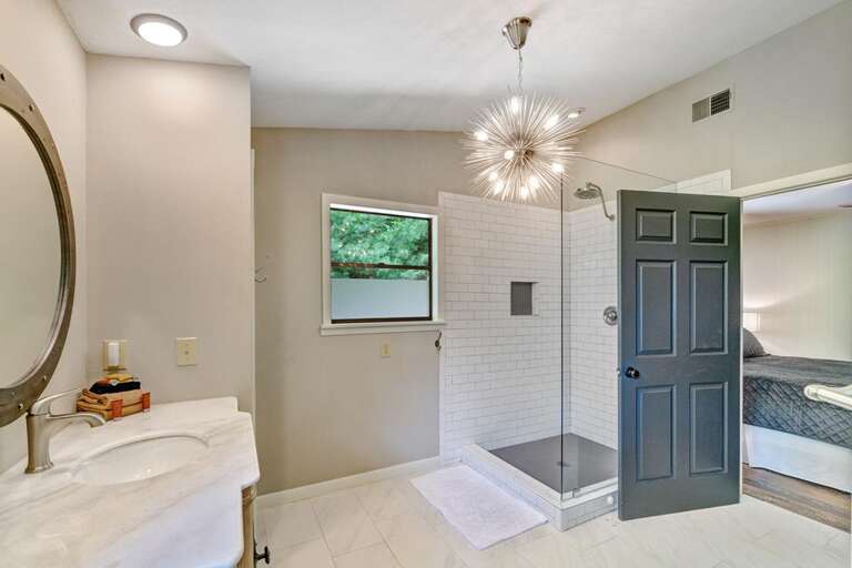 06-master bath 2 06-master bath 2