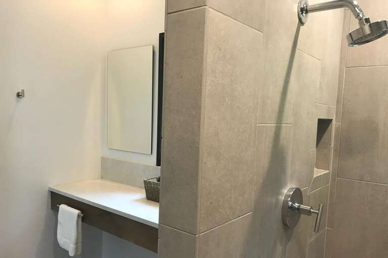 Sunset Falls - main level bath