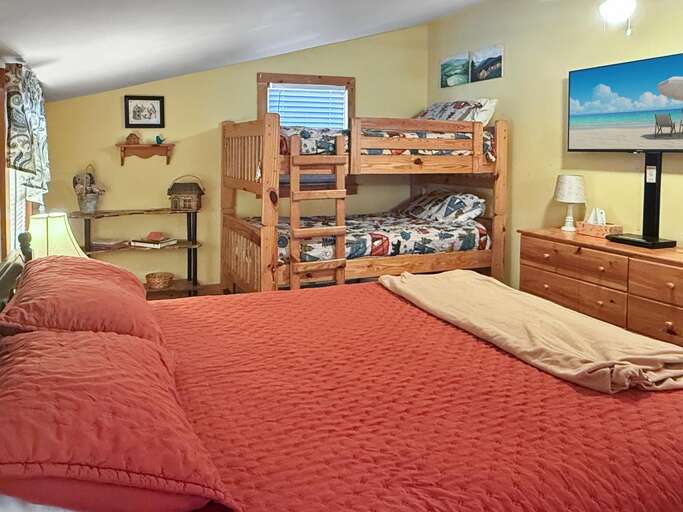 BR 2 with Queen & Twin Bunkbeds