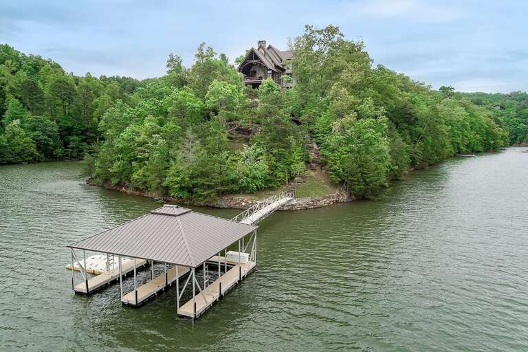 private boat dock (seasonal with water levels) private boat dock (seasonal with water levels)