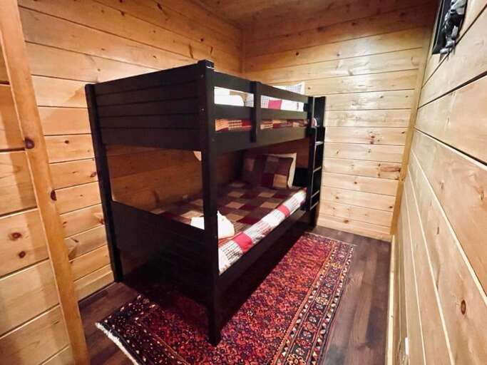 Bunkroom Bunkroom