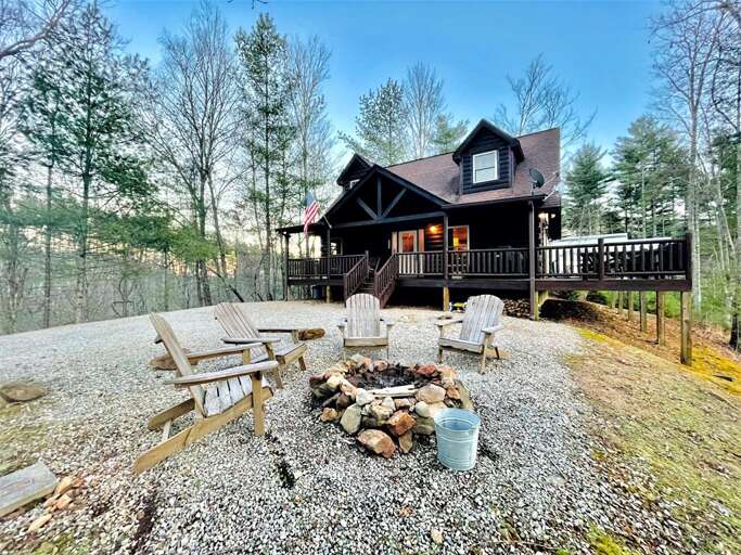 TTG - Fire Pit & Hot Tub TTG - Fire Pit & Hot Tub