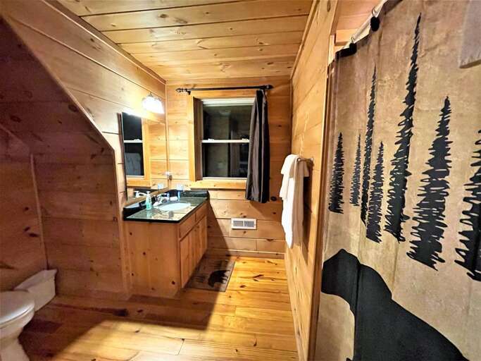 TTG - Upstairs Bathroom TTG - Upstairs Bathroom