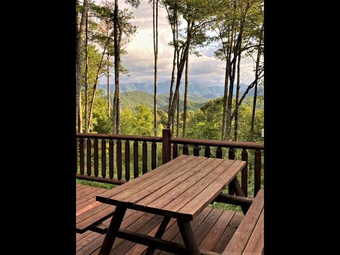 TTG - Picnic In The Mountains TTG - Picnic In The Mountains