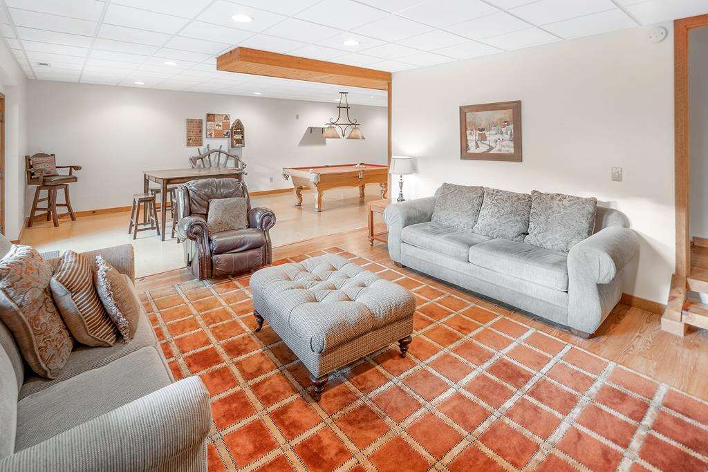 Red Lantern Lodge Cozy 3 Bedroom Cabin in Sylva, NC 9