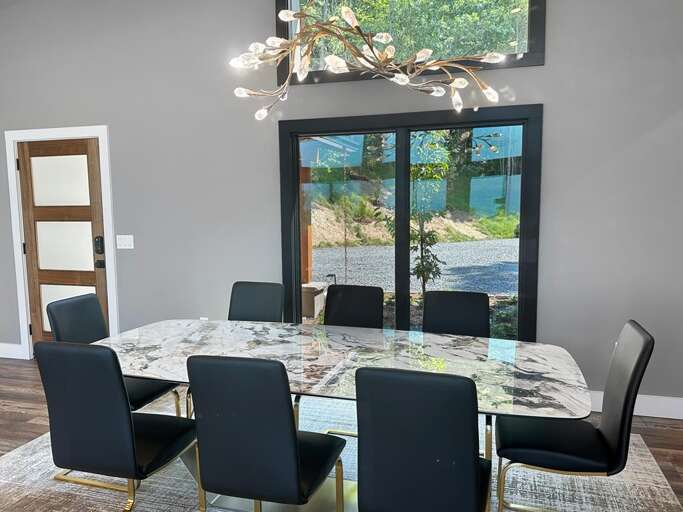 The Overlook - dining room 1