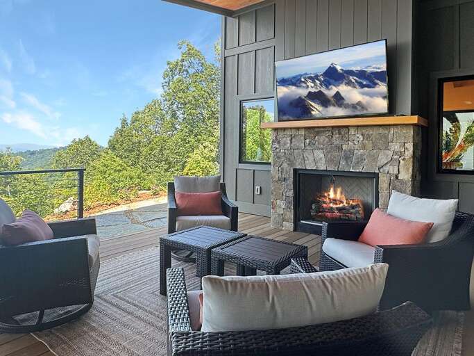 The Overlook - covered porch 4