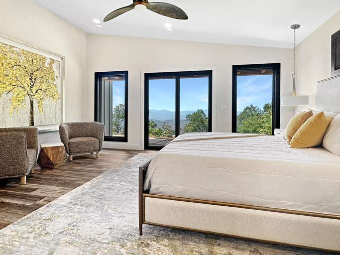 The Overlook - master bedroom king 2