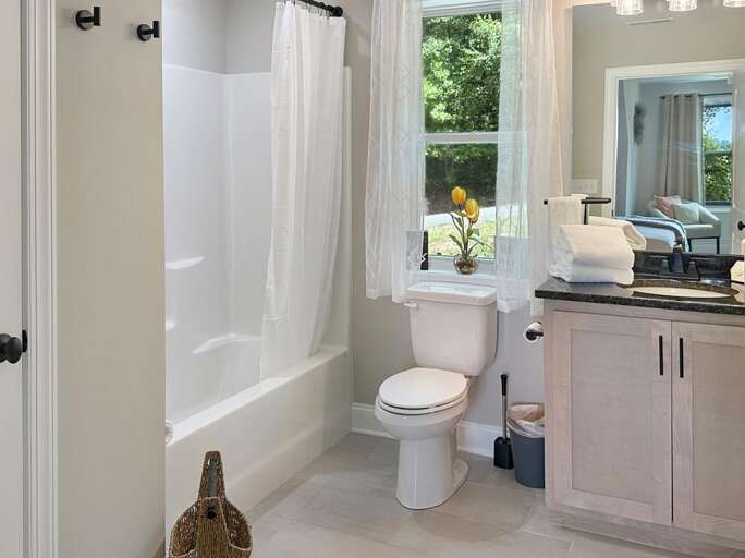 Little Bear - bathroom #2a