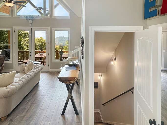 Little Bear - down staircase