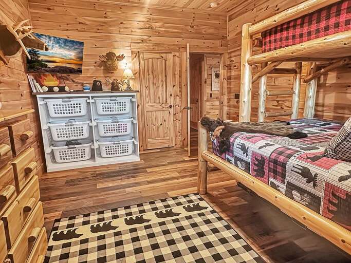 Bunk bedroom lower level - twin over full