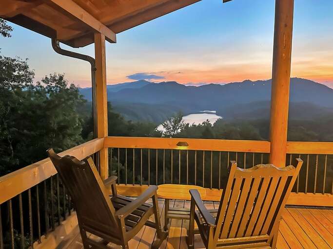 Tipsy Bear Lake House 3