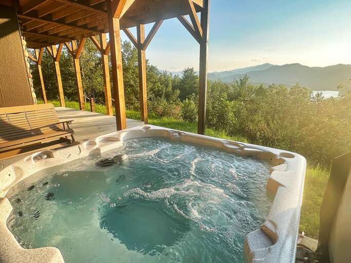 Tipsy Bear Lake House 5