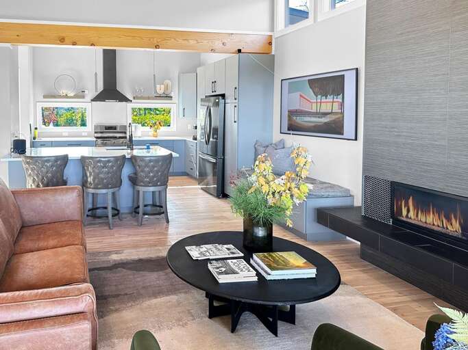 Dragonfly - great room 9 Dragonfly - great room 9