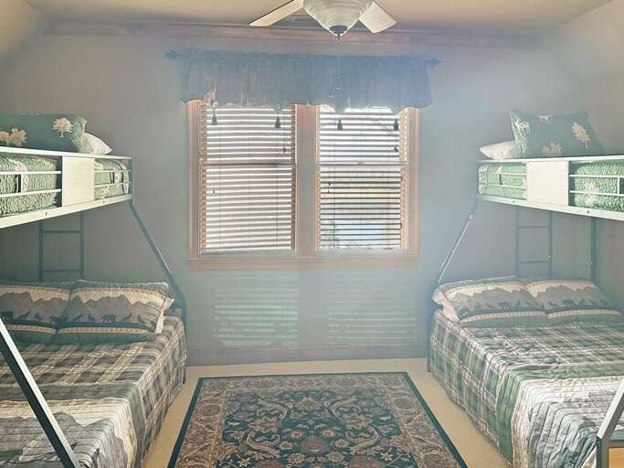 Trails End - double bunk room upstairs Trails End - double bunk room upstairs