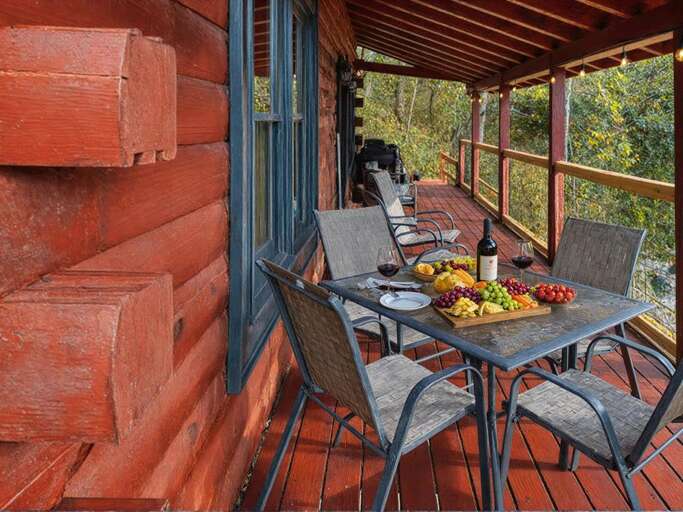 covered porch dining