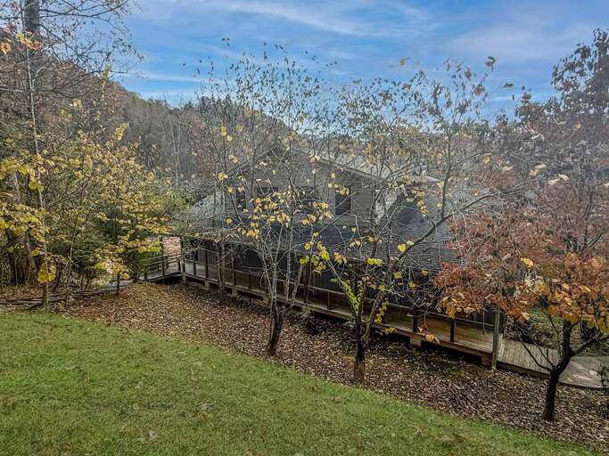 The Fireplace Suites in Nantahala Village Resort