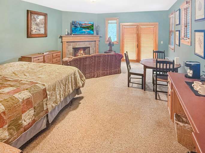 King Bedroom Suite with Kitchenette