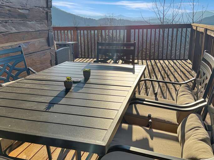 Bear Cove outside dining table 2