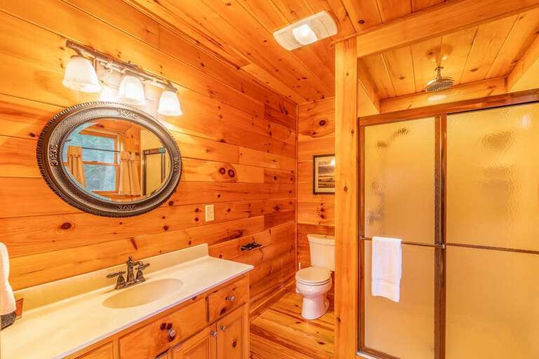 Buffalo Hollow bathroom 2