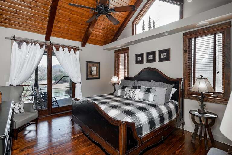 Master Bedroom - With A View - Main Level 