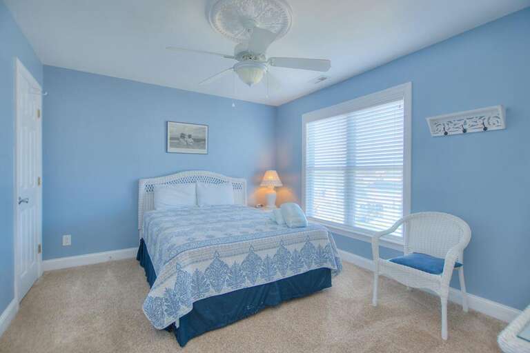Bedroom 
GW 12.2022