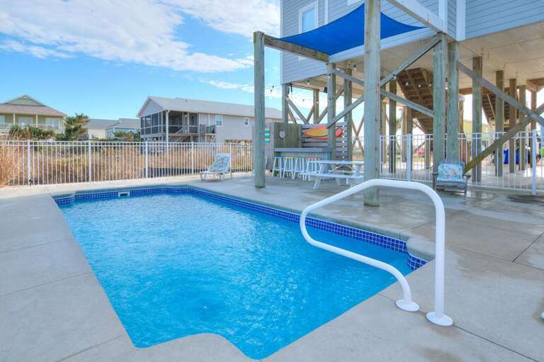 Flip Flops & Flamingos 45 GW 12.2022