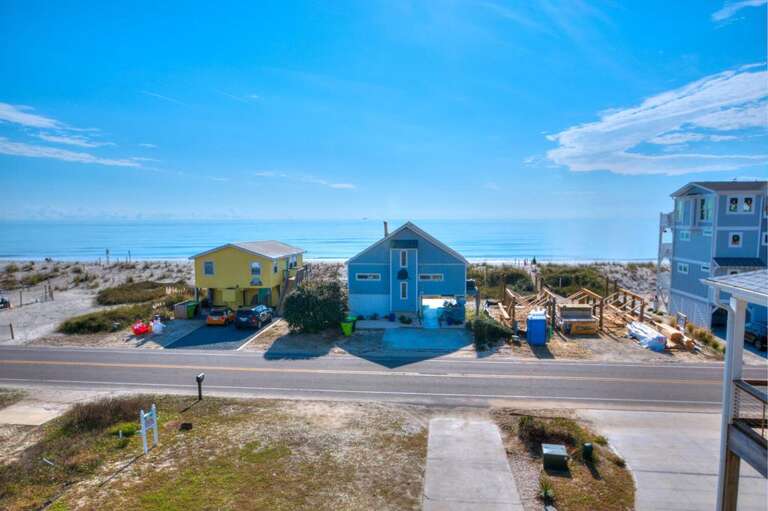 Flip Flops & Flamingos 23 GW 12.2022