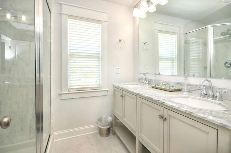 701 Ocean Dr Oak Island NC-large-022-014-Hallway Bathroom-1500x993-72dpi