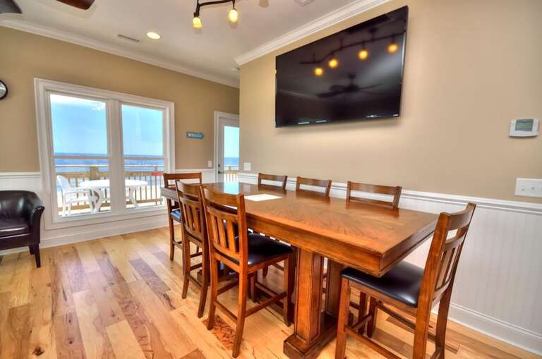 2003 W Beach Dr No Worries Oak-large-006-006-Dining Area-1500x995-72dpi