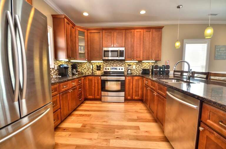 2003 W Beach Dr No Worries Oak-large-008-008-Kitchen-1500x992-72dpi