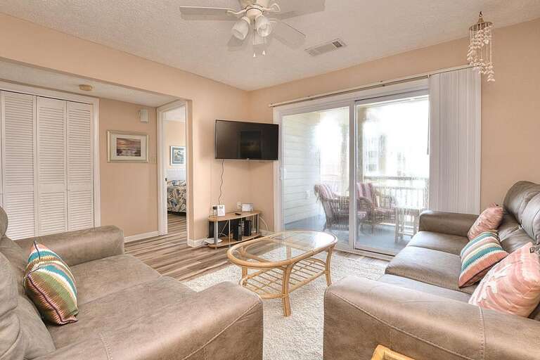 Living Room 
GW 6.2022