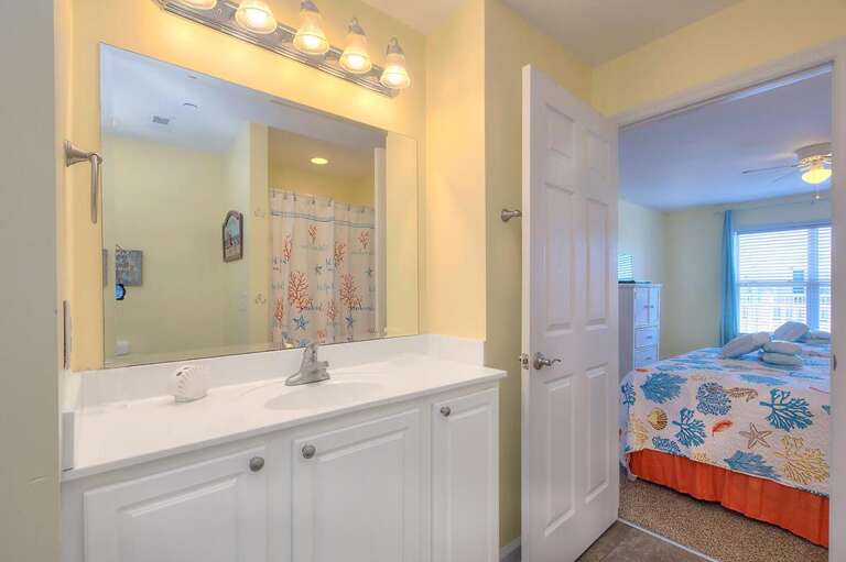 Bathroom GW BR 2.6.23