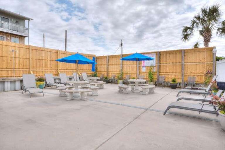 105 SE 58th St Ocean Walk 5104-small-025-046-Jus Beachy 105 SE 58th St-666x444-72dpi