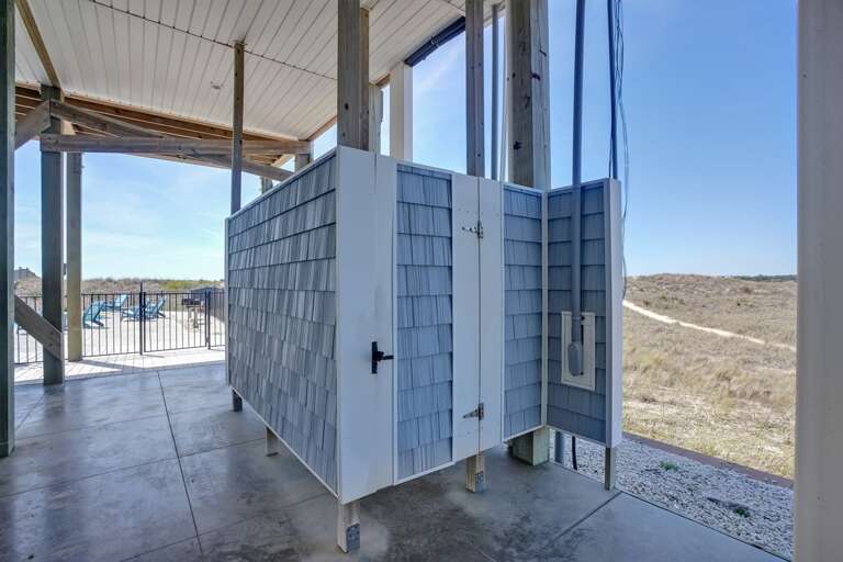 Outdoor shower