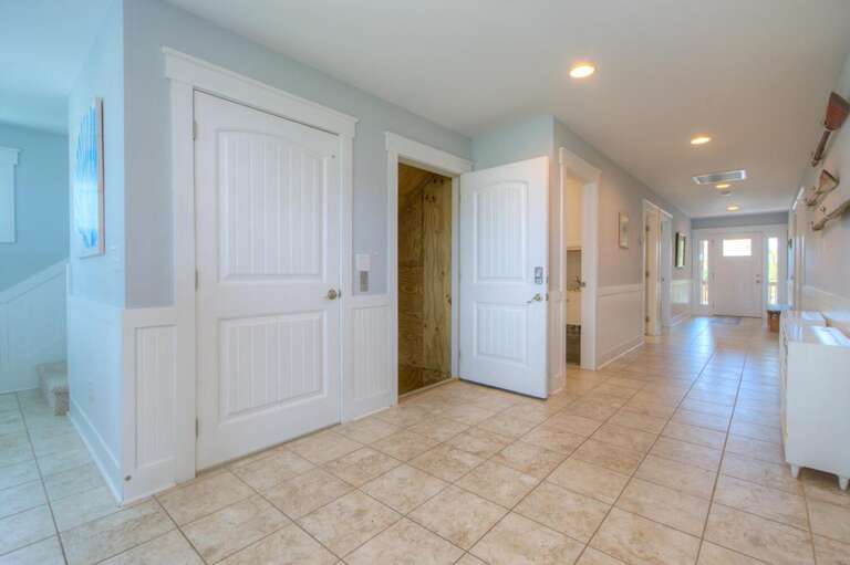 Hallway
GW 8-28-25