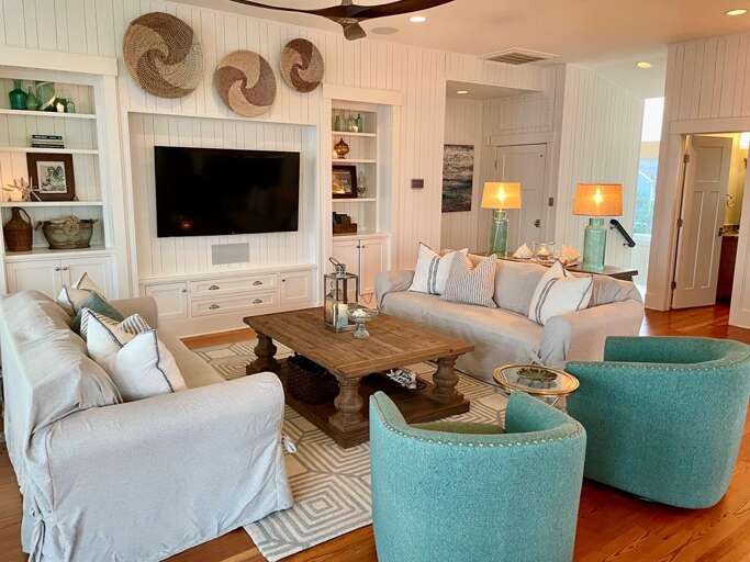 1 Emerald of the Seas Great Room 