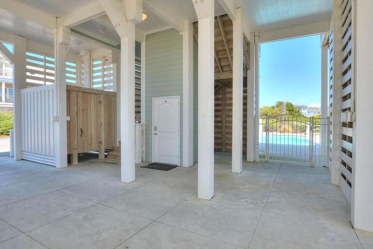 1 Emerald of the Seas Parking